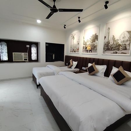 Hotel Mrk Варанасі Екстер'єр фото