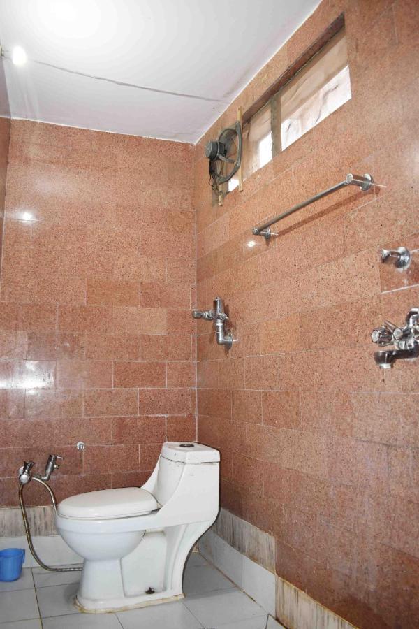 Hotel Mrk Варанасі Екстер'єр фото