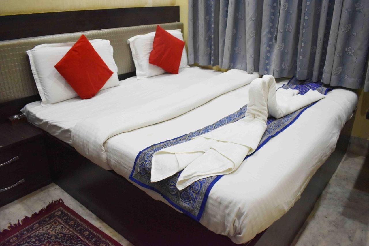 Hotel Mrk Варанасі Екстер'єр фото