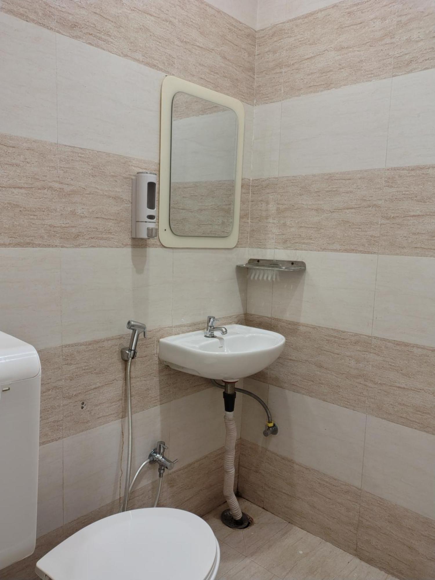 Hotel Mrk Варанасі Екстер'єр фото
