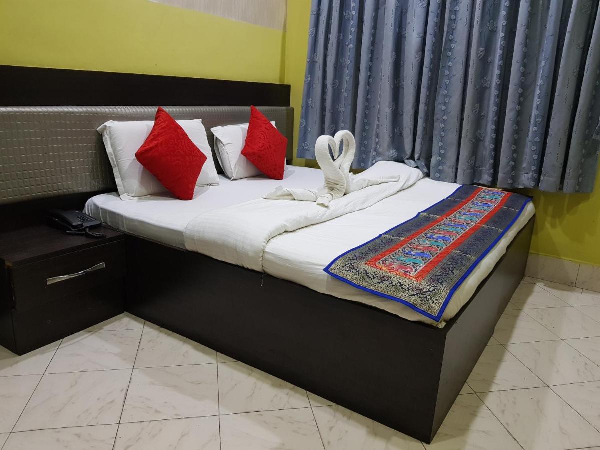 Hotel Mrk Варанасі Екстер'єр фото